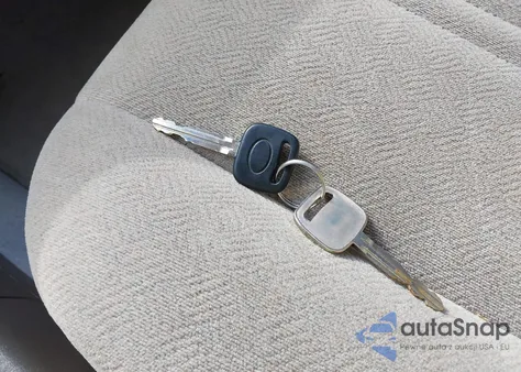 2000 Toyota Camry Ce из США, поврежденный, VIN 4T1BG22KXYU998110